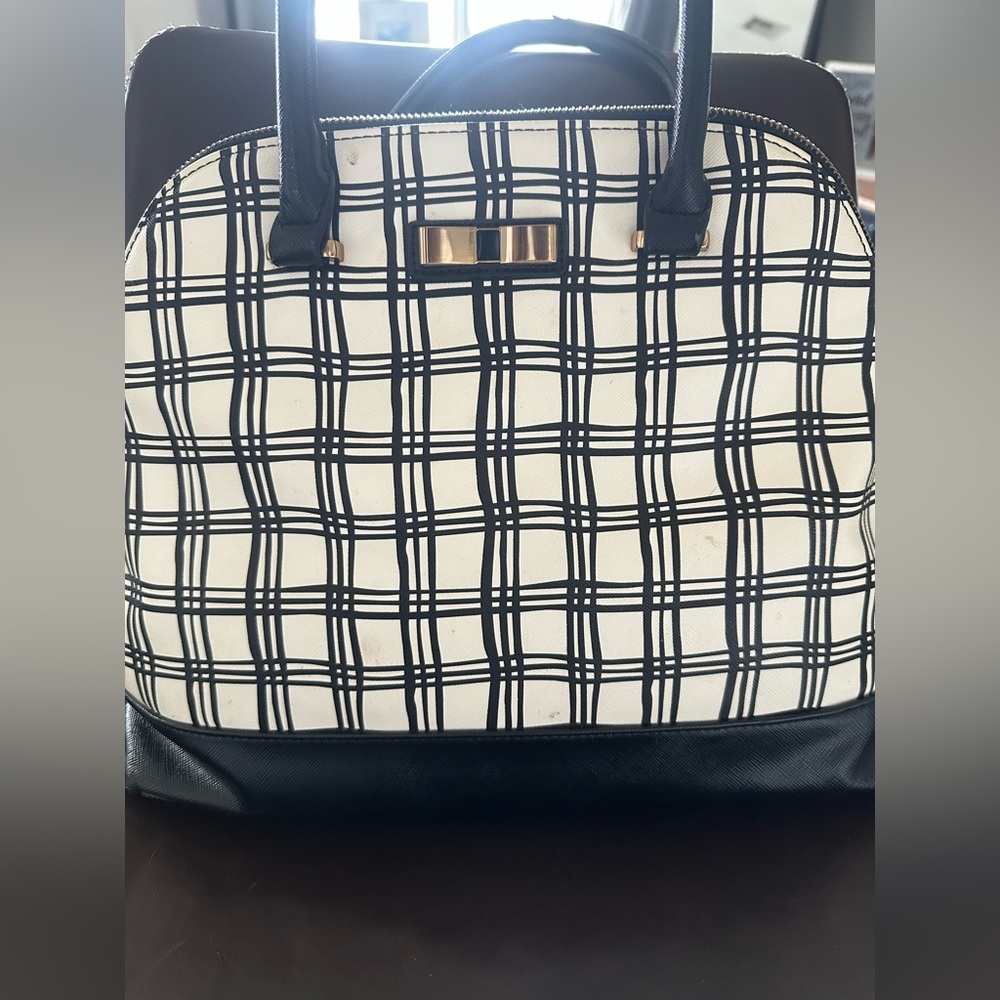 Stylish Black and White Plaid Handbag